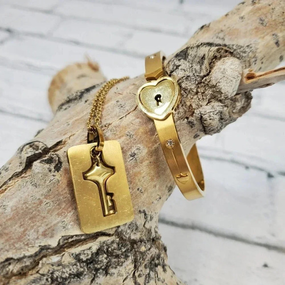 Golden Lock and Key Bracelet and Necklace Couples Jewelry - Picture 2 of 10